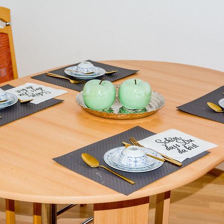 Schoene 2-Raum-Wohnung Im Zentrum Waltershausens Eksteriør billede