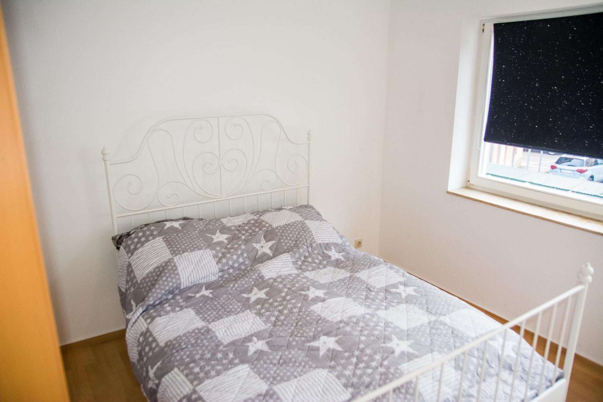 Schoene 2-Raum-Wohnung Im Zentrum Waltershausens Eksteriør billede