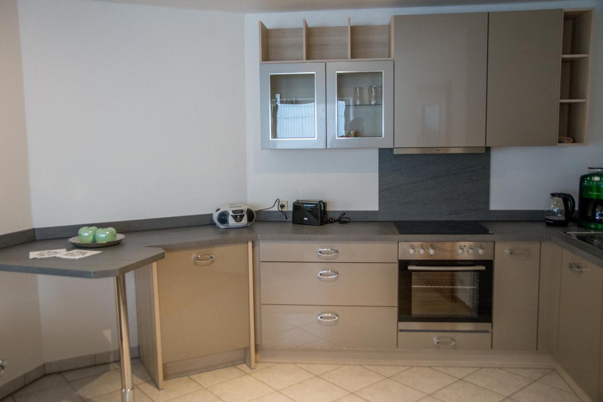 Schoene 2-Raum-Wohnung Im Zentrum Waltershausens Eksteriør billede
